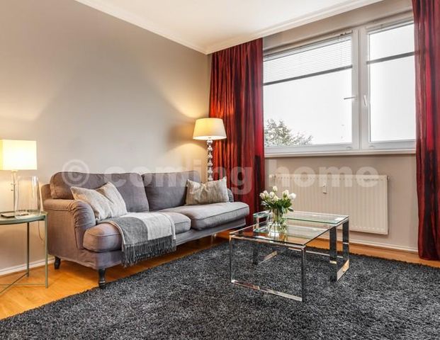 Modern Single Living - Photo 1