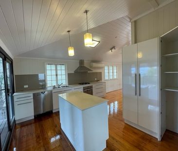 4 Ninth Avenue, Railway Estate QLD 4810 - House For Rent | Domain - Photo 6