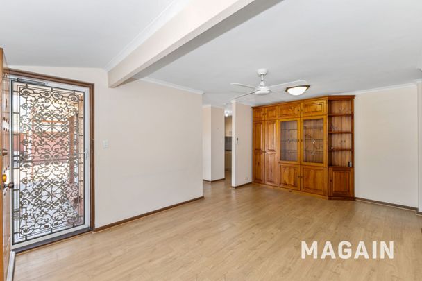 What a gem - Make this your home! - Photo 1