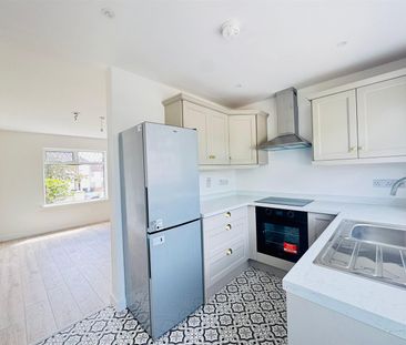 9 Carmeen Drive, Rathcoole, - Photo 4