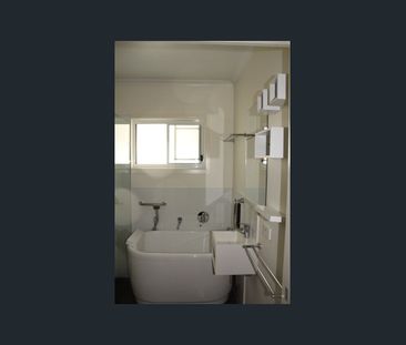 TWO BEDROOM HOUSE CLOSE TO SHOPS - Photo 5