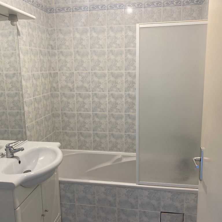 Location Appartement 2 pièces 48m² CLERMONT FERRAND 63000 - Photo 1