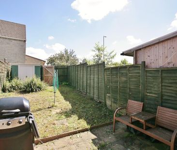 2 bedroom terraced house to rent - Photo 2