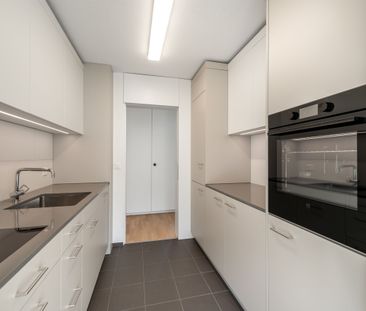 Your new home – JUST RENOVATED in the popular Schachenweid neighbor... - Photo 5