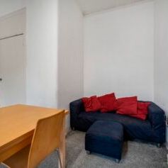 White Street, West End, Glasgow, G11 - Photo 1