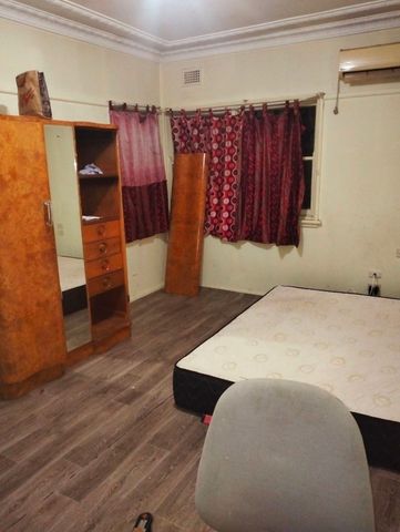 Wentworthville - Photo 4