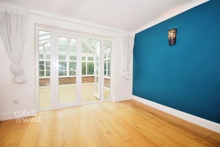 4 bedroom detached house to rent - Photo 2