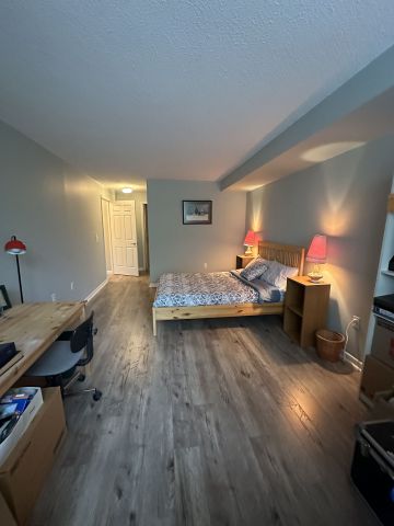 For Lease - 955 Millwood Road Unit# 420, Toronto, Ontario - Photo 2