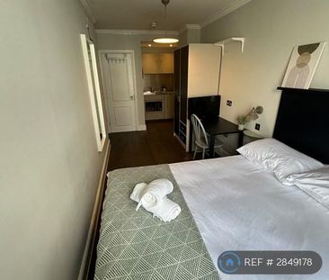 Studio to rent - Photo 4