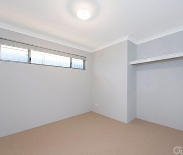 Near new duplex style Madora Bay home - RH facing door. - Photo 1