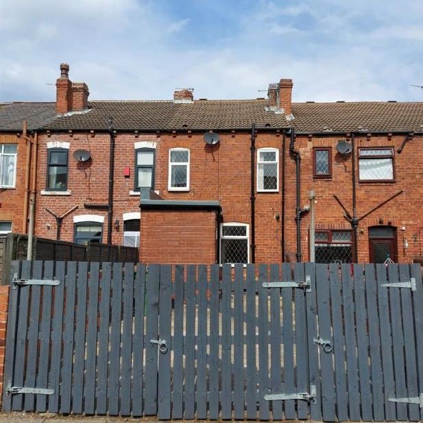 Ambler Street, Castleford - Photo 1