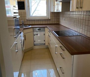 Teilmöblierte 4-Zimmer Wohnung in Zentraler Lage in Frankfurt - Foto 1