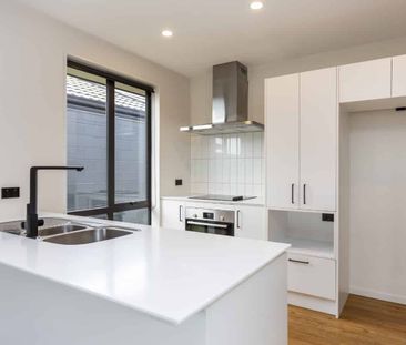 Lovely 3 bedroom family home in Rolleston! - Photo 5