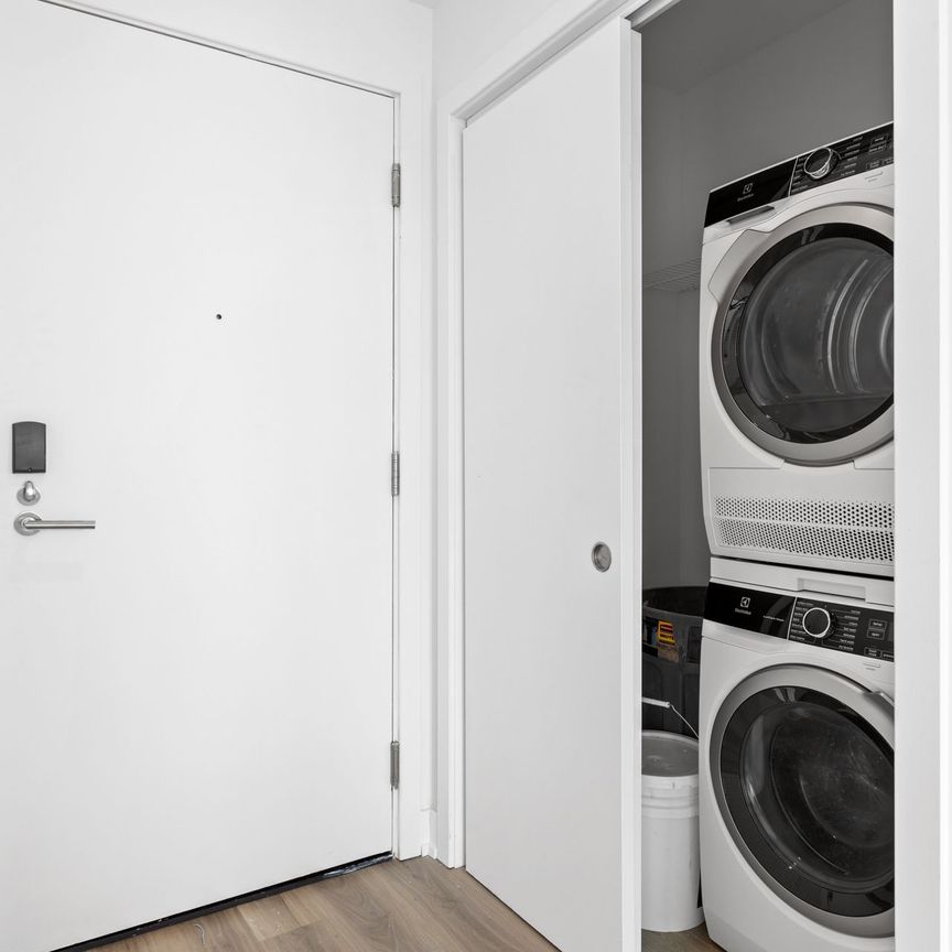 For Lease - 1360 CARLING Avenue Unit# 1202, Carlington - Central Park, Ontario - Photo 1