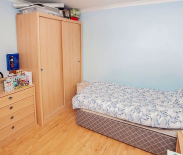 Queens Drive, Bath, BA2 - Photo 2