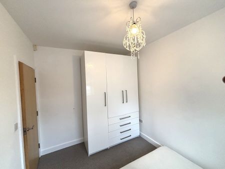 Apartment 10 Rodley Lane - Photo 2