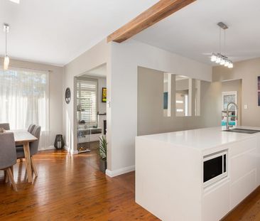 18 Ku-Ring-Gai Chase Road, Mount Colah NSW 2079 - House For Rent | ... - Photo 3