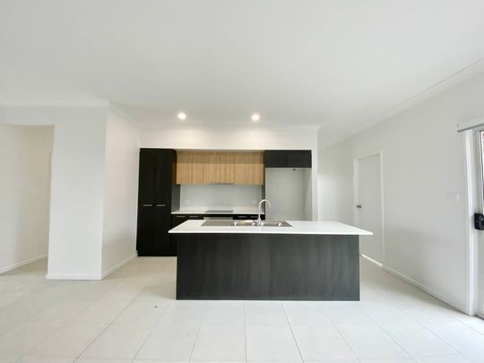 2 Willandra Way, Edgeworth - Photo 1