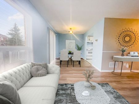 Detached Home For Lease | N8130670 - Photo 2