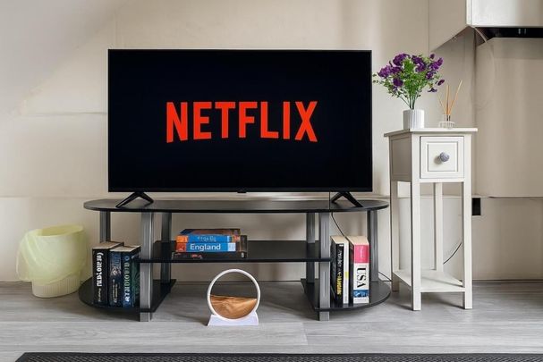 3 Bed Terraced House, Ironmongers Place, E14 - Photo 1