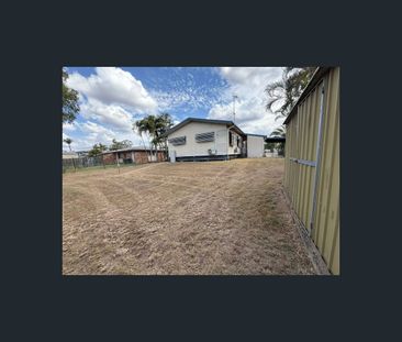 22 Clements Street, Moranbah, Qld 4744 - Photo 4