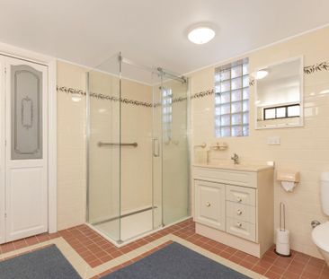 Breathtaking Blue Mountains Views - Spacious & Beautifully Presente... - Photo 5