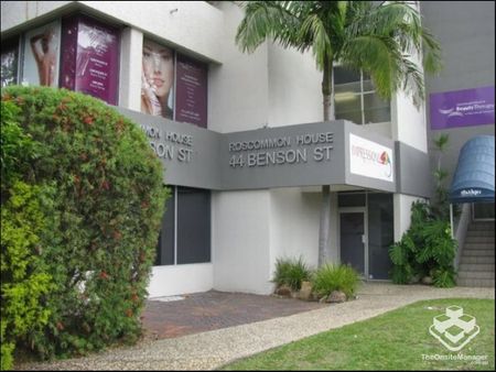 2 BEDROON 2 BATHROOM IN TOOWONG - Photo 2