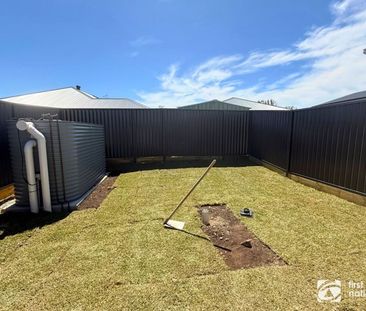 Near-new home in Moonee Beach Estate - Photo 3