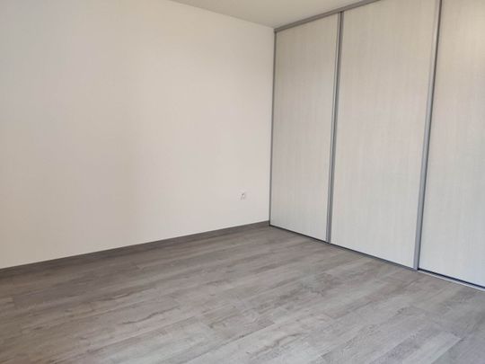 Location Appartement 3 pièces 71m² - Photo 1
