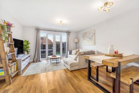 3 bedroom end of terrace house to rent - Photo 2