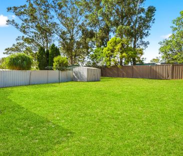 NEWLY RENOVATED FAMILY HOME - Photo 6
