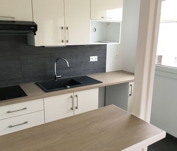 Location Appartement 1 pièce 32m² - Photo 4