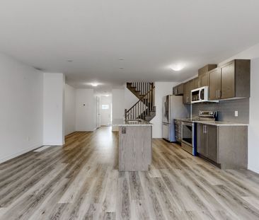 For Lease - 21 Woodedge Circle, Kitchener, Ontario - Photo 5