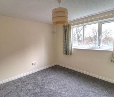 3 BED Flat To rent - Photo 4
