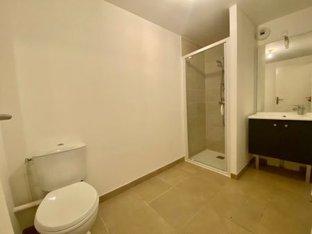 Location Appartement 2 pièces 43m² ARES 33740 - Photo 2
