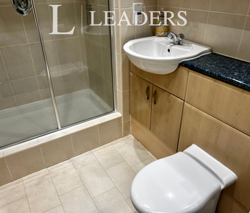 2 bedroom apartment to rent Hagley Road West, Oldbury, B68 - Photo 6