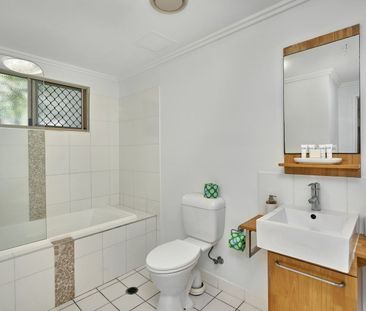 2 bedroom apartment Clifton Beach - Photo 6