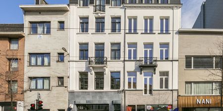 Appartement te huur in Antwerpen voor € 895 met 1 slaapkamer - Photo 3