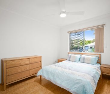 Spacious 3-Bedroom Apartment in Prime Sutherland Location - Photo 2