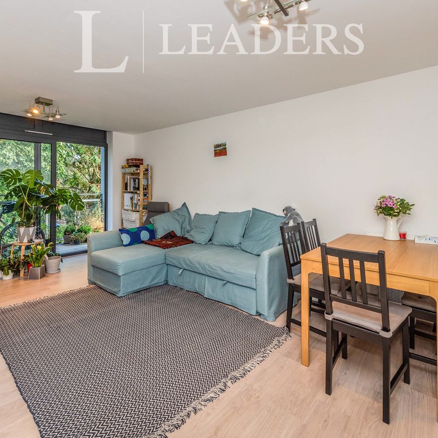 2 bedroom apartment to rent Somerville Court, Newsom Place, St. Peters Road, St. Albans, AL1 - Photo 1