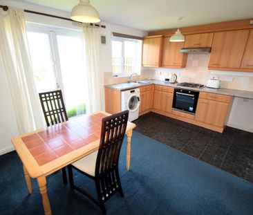 3 bedroom semi-detached house to rent - Photo 6