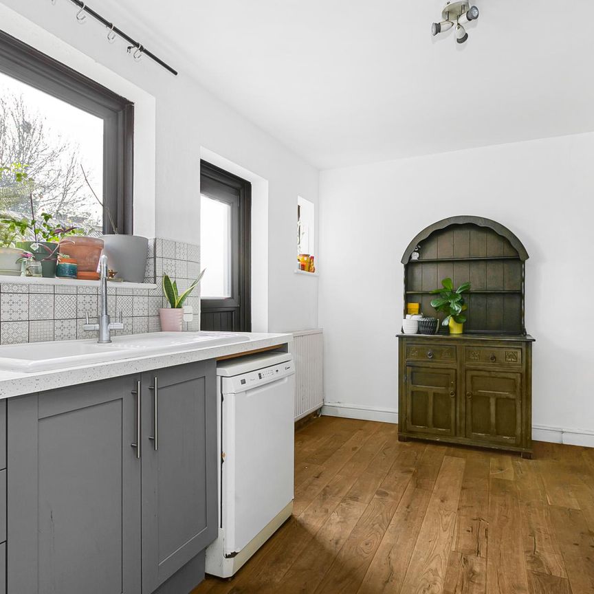 Molesey Road - Photo 1