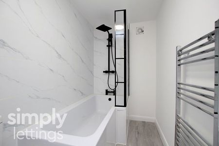 2 Bed property for rent - Photo 4