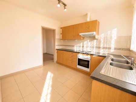 Upper-Level Unit in a Prime Location - Photo 3