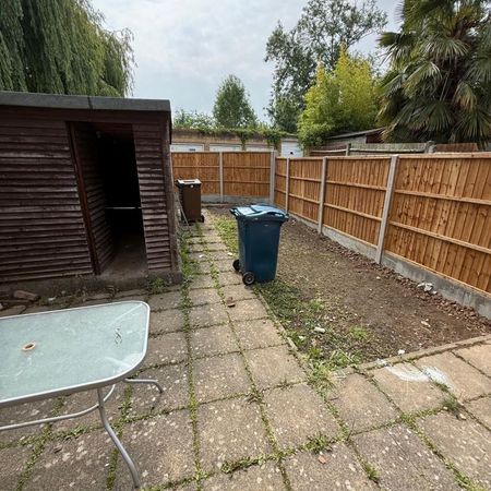 2 bedroom maisonette to rent - Photo 4