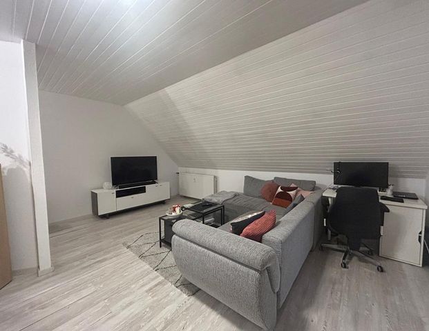 2 Zimmer Dachgeschosswohnung 56 m² in Kerpen - Horrem - Foto 1