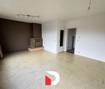 Lichtrijk gerenoveerd appartement, 3 slaapkamers en garagebox - Photo 3