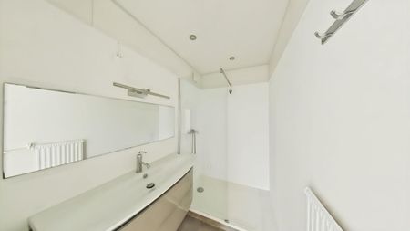 Location Appartement 3 pièces 65m² VALENCE 26000 - Photo 5