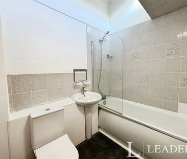 property to rent Long Banks, Harlow, CM18 - Photo 3