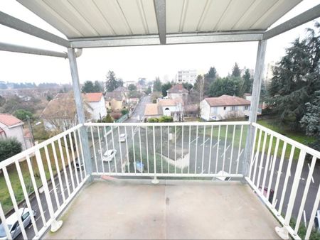 Location Appartement 4 pièces 79m² MACON 71000 - Photo 5